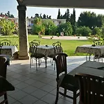 فندق Domu Incantada 3*