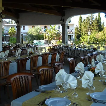 Hotel Domu Incantada 3*