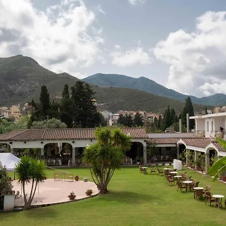 Domu Incantada Hotel 3*