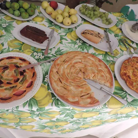 Domu Incantada Hotel 3*