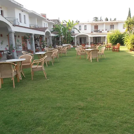 Domu Incantada Hotel 3*