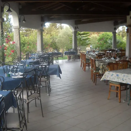 Domu Incantada Hotell 3*