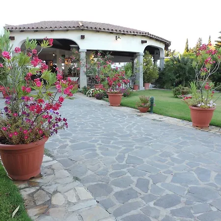Hotel Domu Incantada 3*