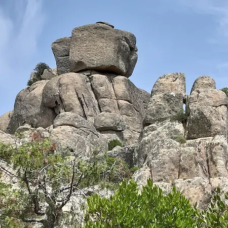 Отель Domu Incantada 3*