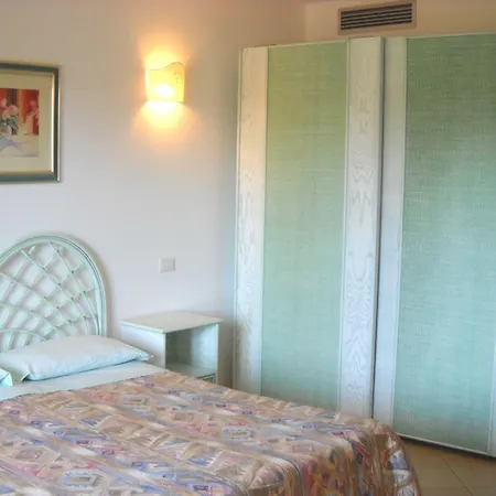 Domu Incantada 酒店 3*