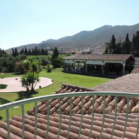 Domu Incantada 酒店 3*