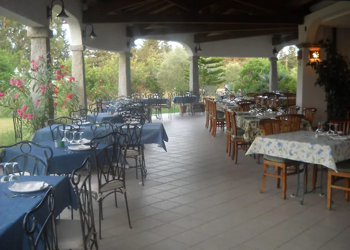 Domu Incantada מלון 3*